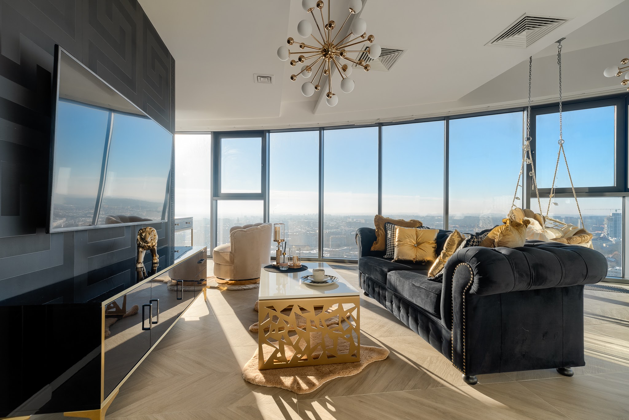 Panoramiczny widok z apartamentu Gold21 na centrum Szczecina